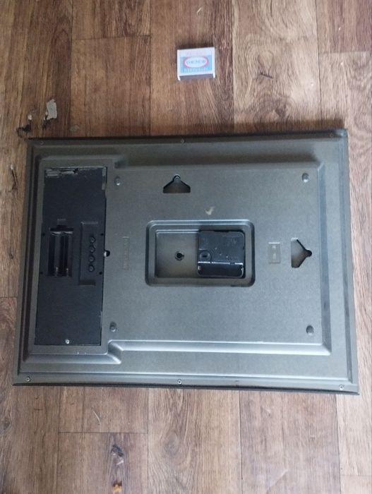 Продам настенные часы