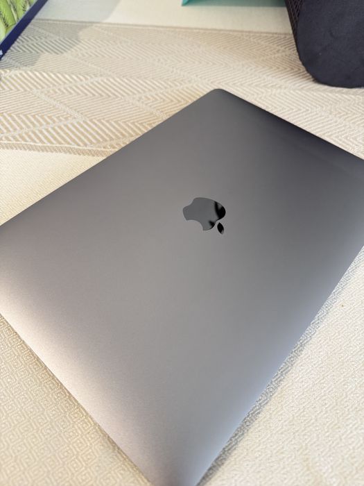 Продам MacBook Air Retina, 13-inch