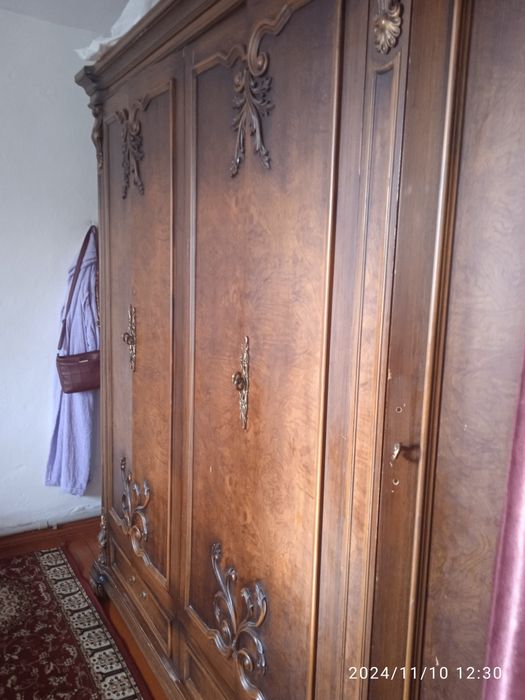 Кровать и шифонер