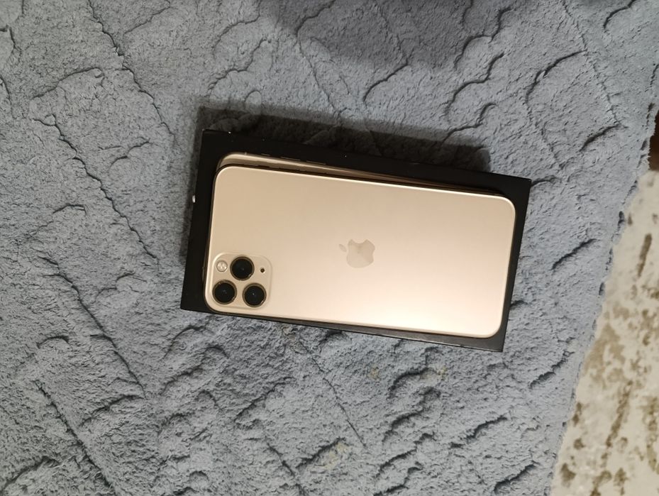 iPhone 11 Pro Max 256 ГБ Gold