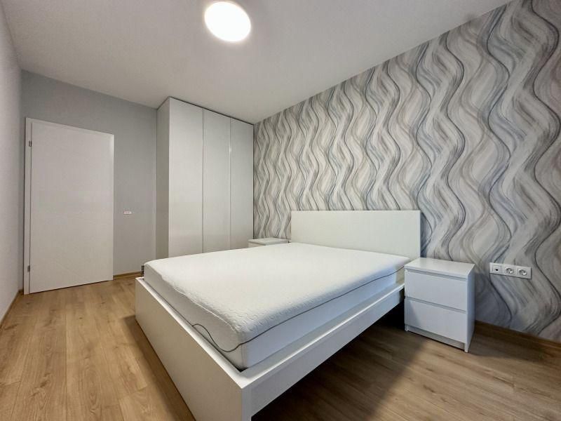 Дава се под наем Двустаен апартамент в София, Младост 4 - 65 кв.м за 796.62 € - Снимка #3