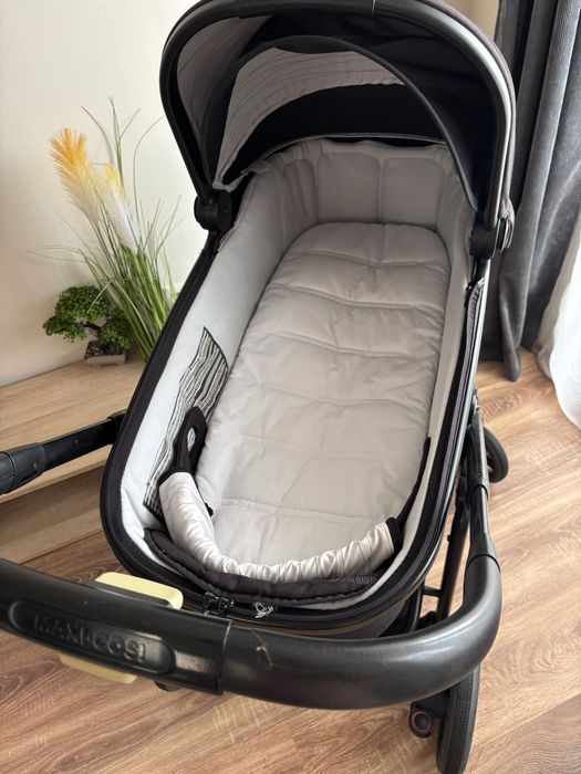 Бебешка количка Maxi cosi