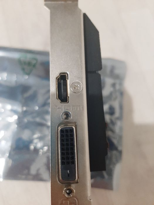 Обменяю 2 видеокарты