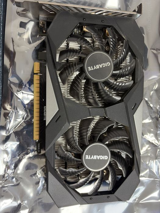 Видеокарта GTX 1650