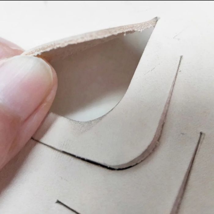 Unelte de taiat coltul rotund in piele : Nr 147