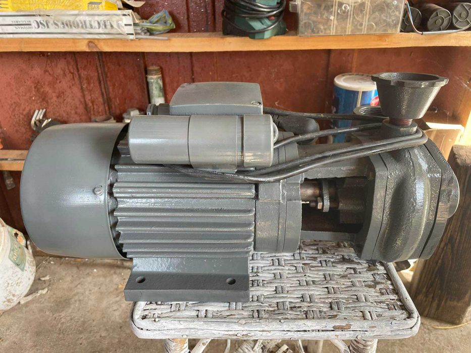 Българска   водна помпа Вида 4