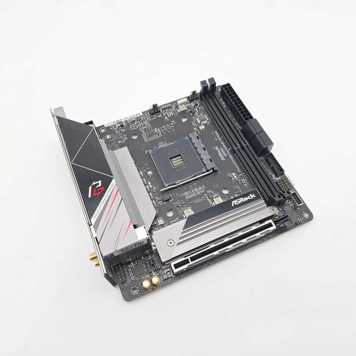 Материнская плата ASRock B550 Phantom Gaming itx am4