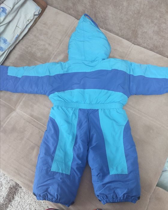 Продам детский зимний комбинезон на мальчика