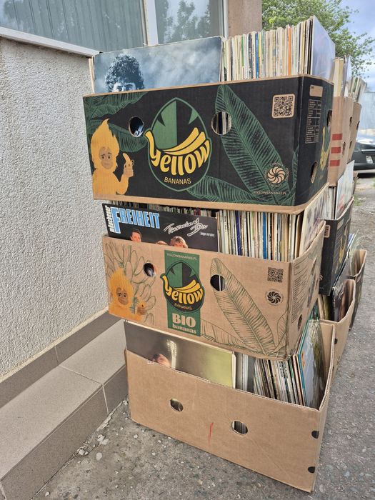 Vând Lot 1000LP Discuri Vinil colectie muzica usoara mixta