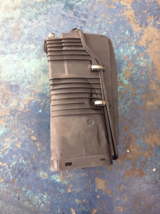 Carcasa filtru aer mercedes w204 w212 om651 2.2cdi euro 5