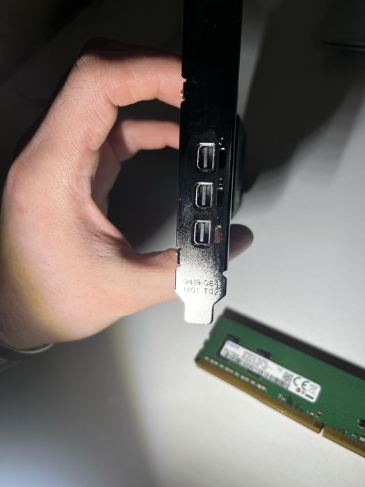 Placa video Nvidia Quadro, RAM DDR4 4Gb