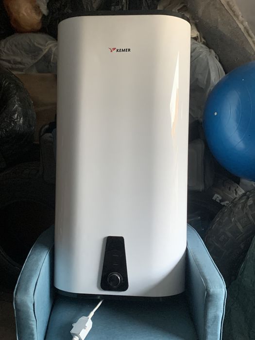 Продам водонагреватель 100 литровый