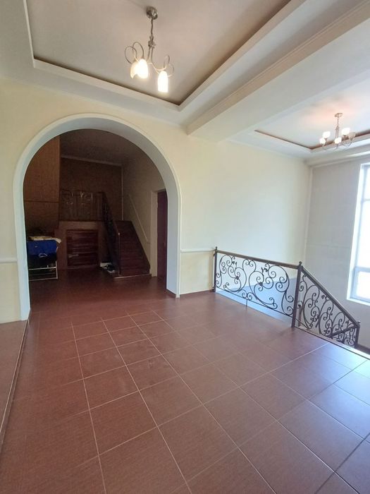 Продается СВОЙ просторный 3-этажный дом рядом с Ботаническим садом!