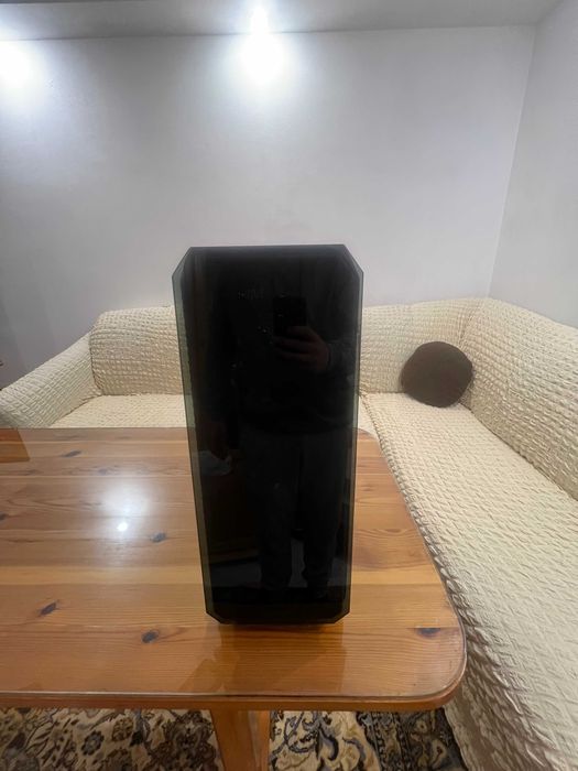 Продавам Компютър