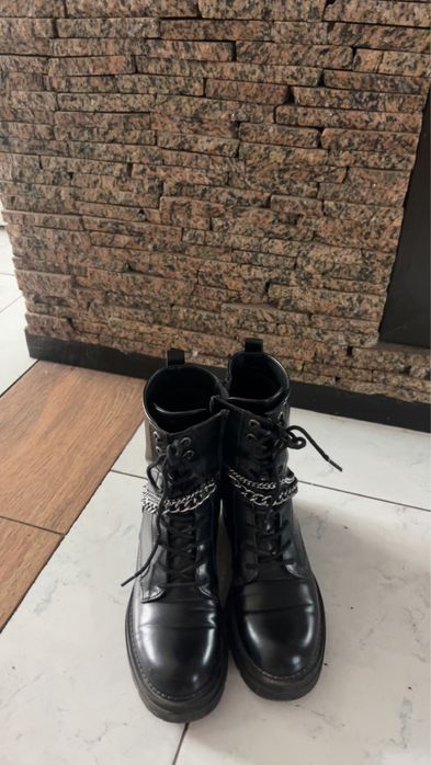Ghetuțe femei negre stare buna