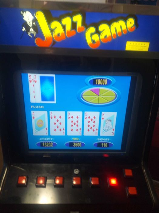 Vand pacănele aparat de poker