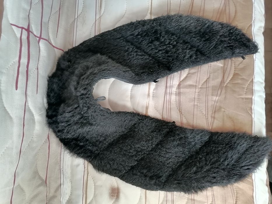 Два броя шал яки!