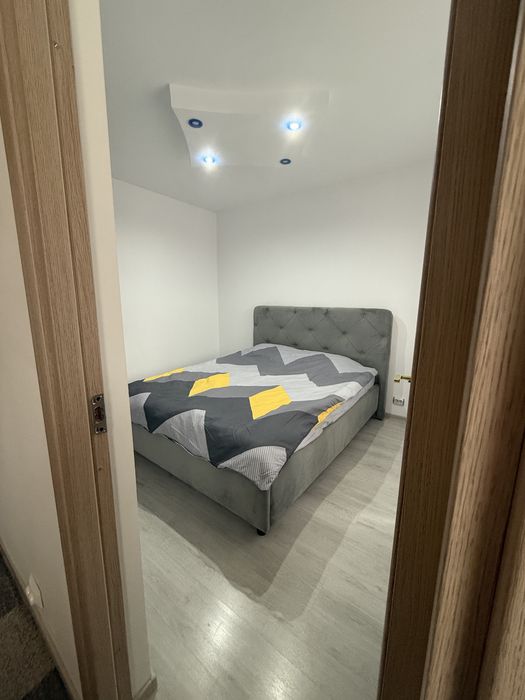 Inchiriez apartament
