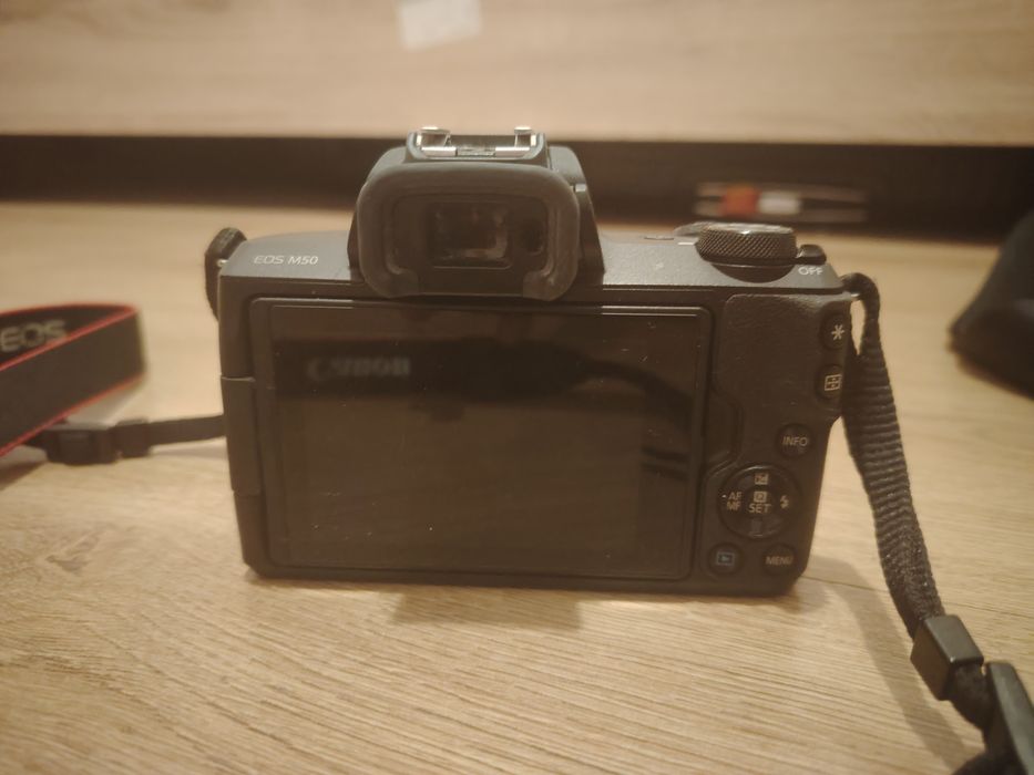 Canon EOS m50 makr ii +  2 обектива
