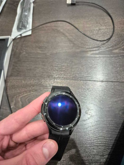 Samsung Galaxy Watch 4 Classic 46mm + 5 каишки