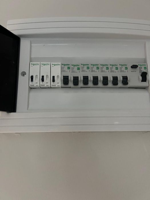 Услуги опытного электрика 24/7