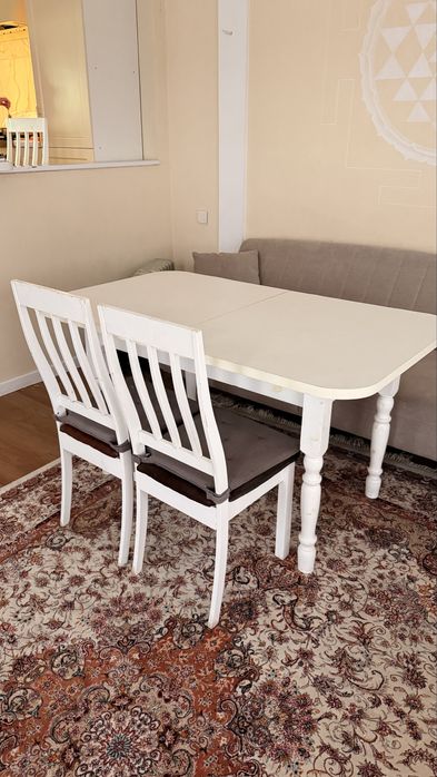 Стол и 8 стульев