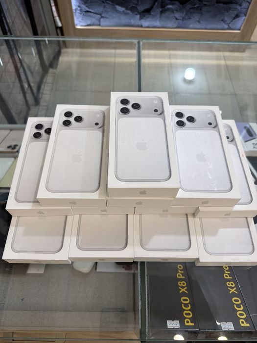 Iphone 17 pro max 256 1 sim silver