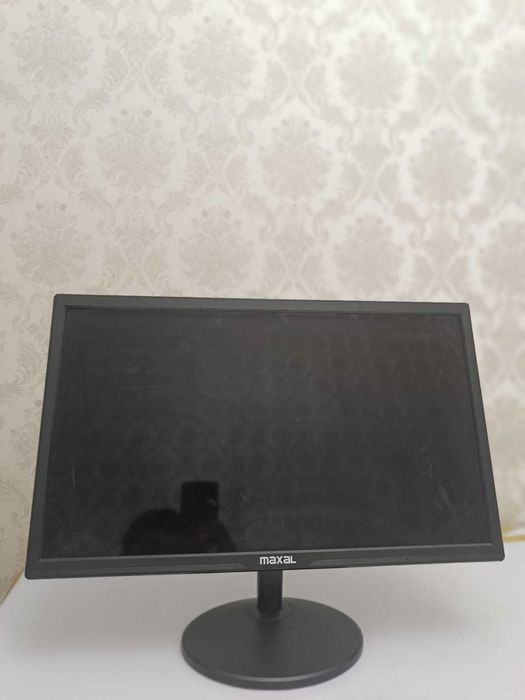 Монитор LG (DVI VGA) и Maxal (HDMI VGA)