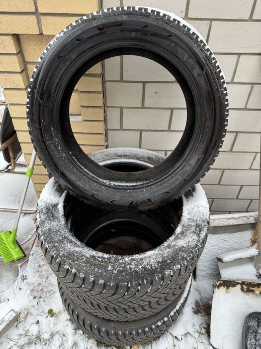 Комплект зимней резины 235/55/20