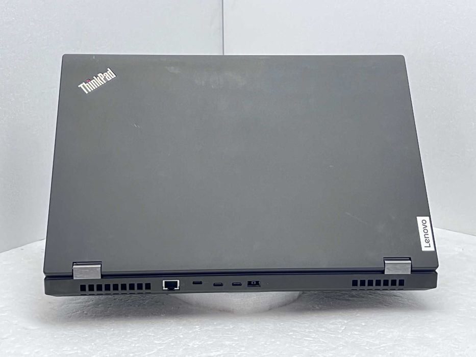 Lenovo ThinkPad P15 15.6" IPS i7-10850H 32GB 510GB/->Отлично състояние