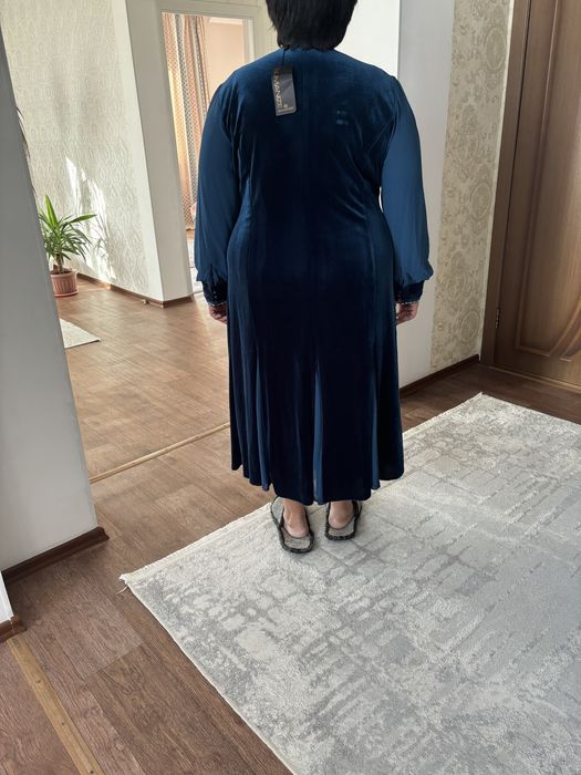 Продам платье новое