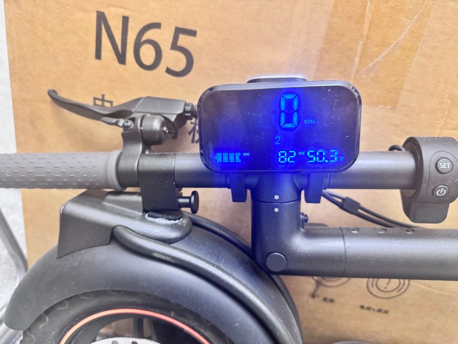 Продается электросамокат Xiaomi Navee N65 в отличном состоянии