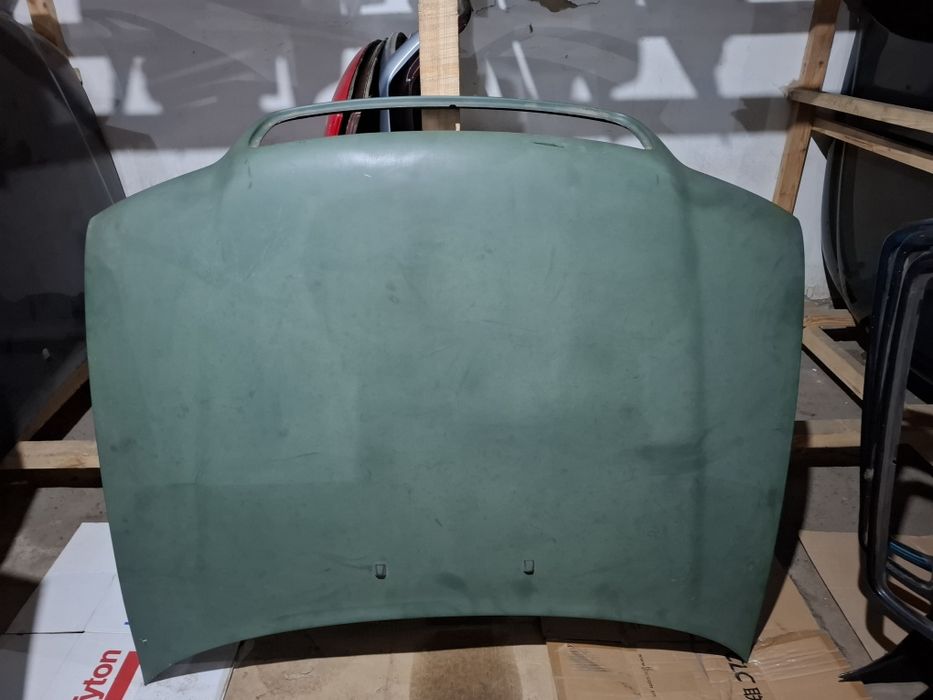 Капот на Ауди А4 В5