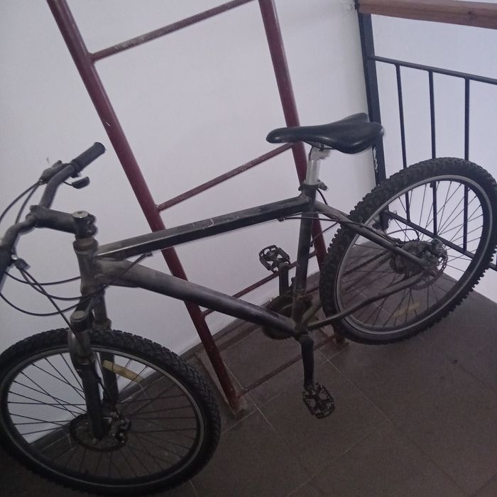 Vând bicicletă Roman județul Neamț