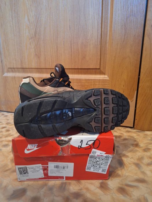 Продам кроссовки Nike Air