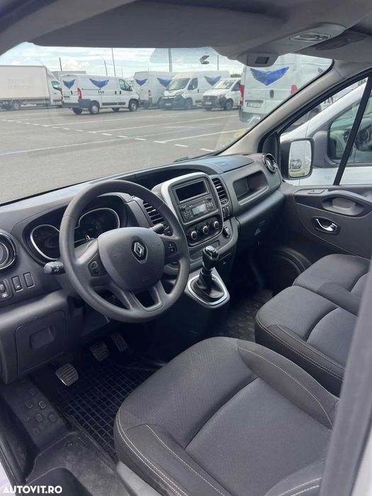 RENAULT Trafic 2020 — imagine 5