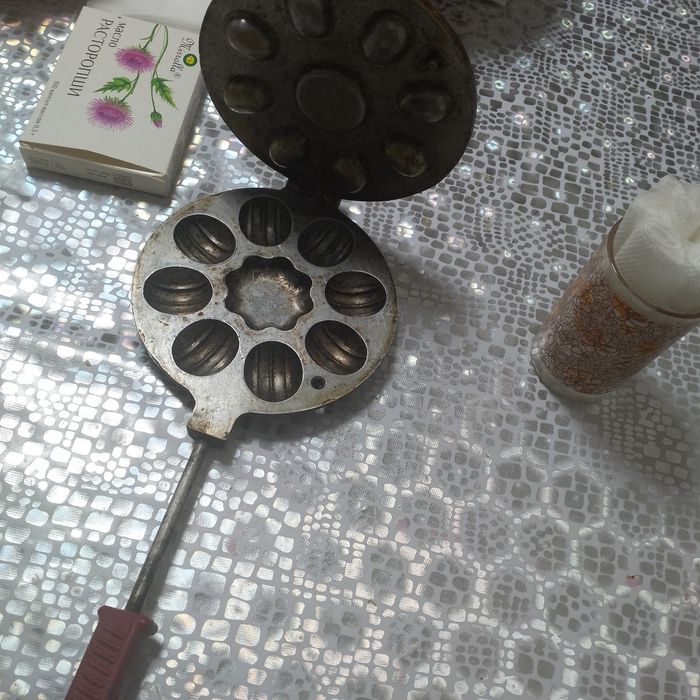 Орешница для выпечки. Цем.поселок.