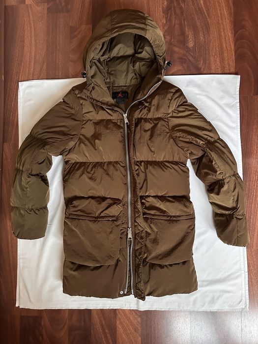 Jacheta-Parka puf,Jordan,marime XS