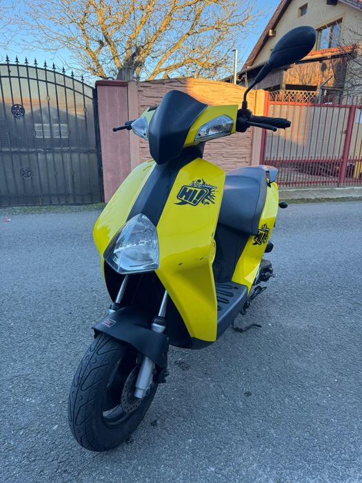 Vând scuter 49cc 2 Timpi