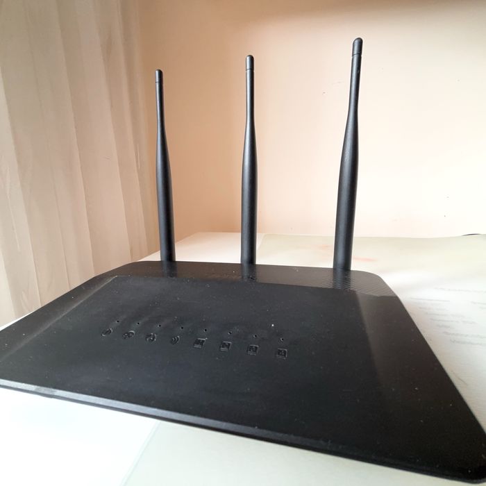 Wifi рутер D-Link DIR 809