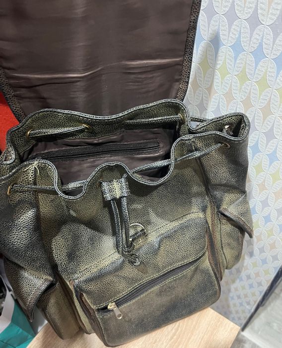 Продам б/у рюкзак натуральная кожа