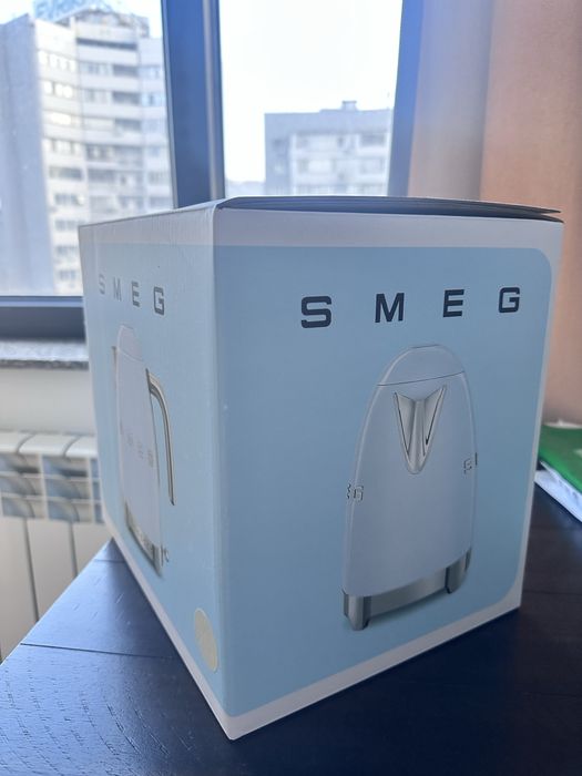 Электрочайник Smeg
