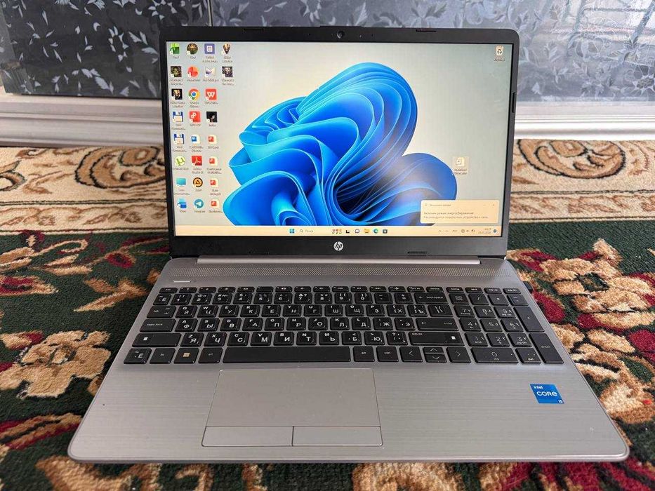 Notebook HP Laptop (250 G8)