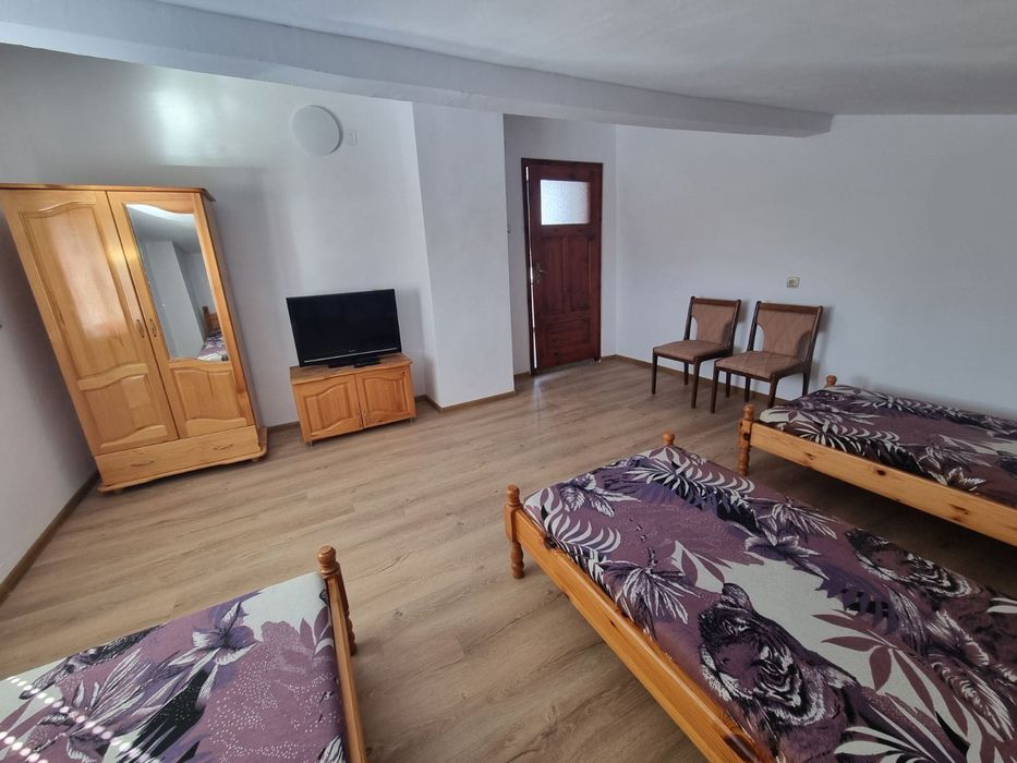 Дава се под наем Къща в Разлог - 77 кв.м за 1195.95 € - Снимка #6