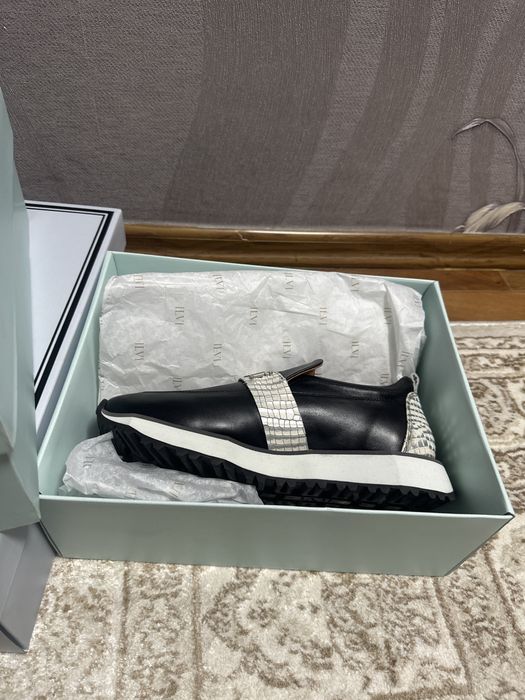 ILVI кросовки женские