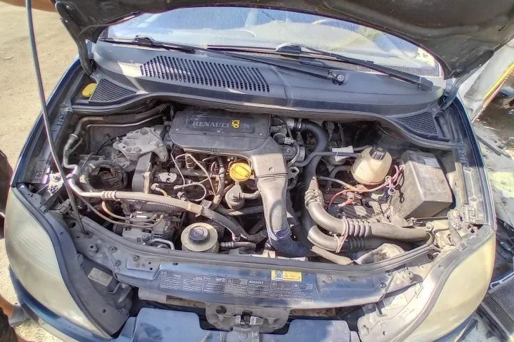 capota bara fata trager far stanga dreapta electroventilator radiator apa ac punte fata spate fuzeta etrier calaret brat bascula  Renault Scenic 1 facelift 2001 motor 1.9dci  cod motor F9Q 732