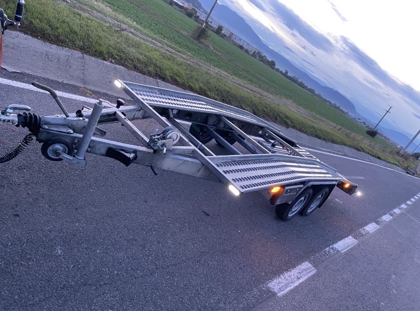 Platformă auto RYDWAN – an 2012 5m