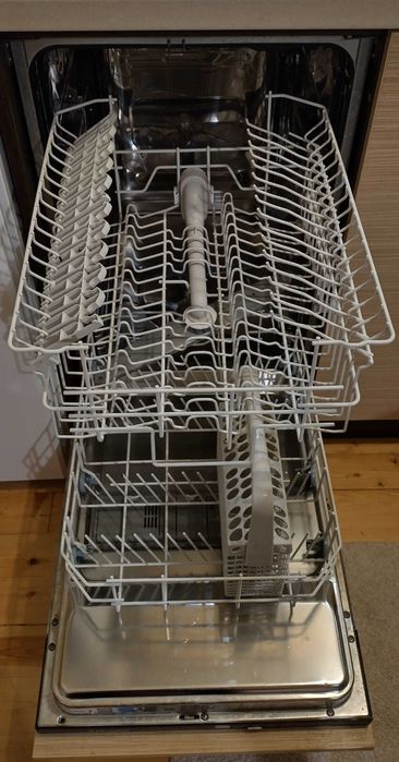 Съдомиялна Electrolux ESL43020 (за ремонт)
