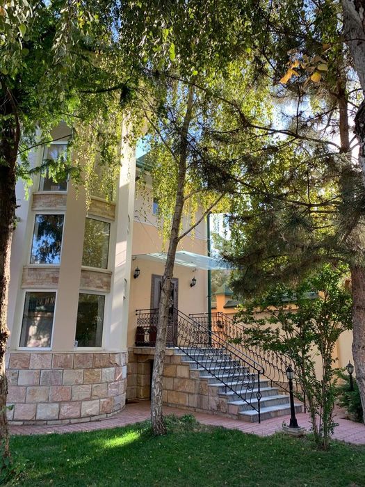 Продаётся Дом в Аренду Мирзо Улугбекский р-н (Никитина)