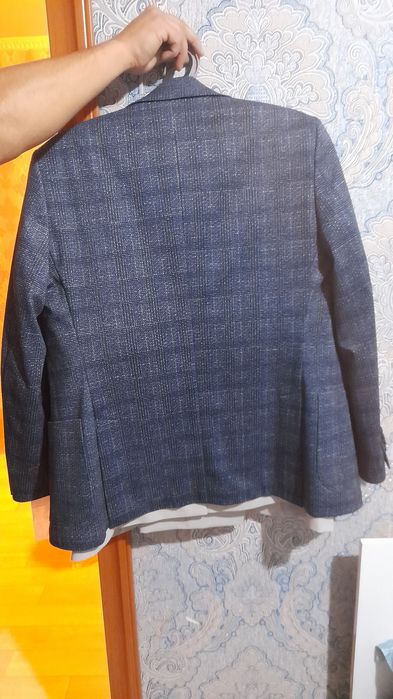Продам новый пиджак.